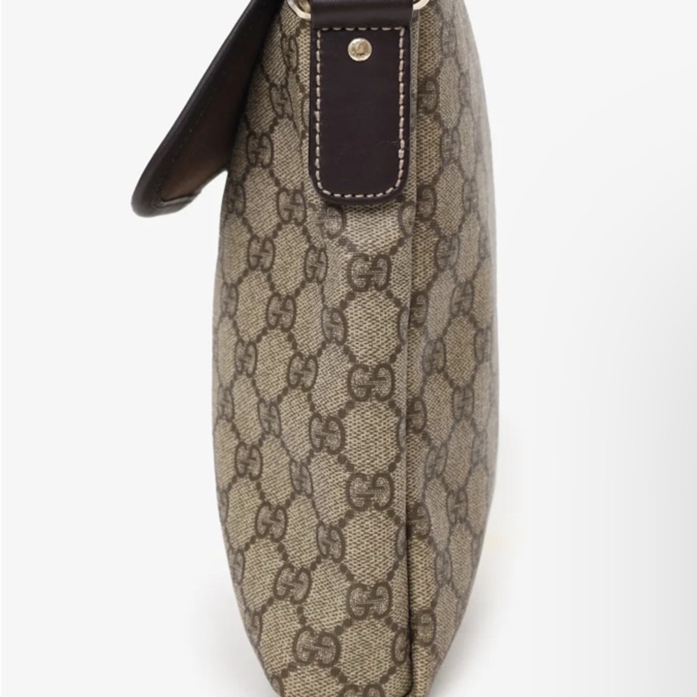 Gucci Beige and Brown GG Canvas Flap Messenger Bag - Picture 2 of 8
